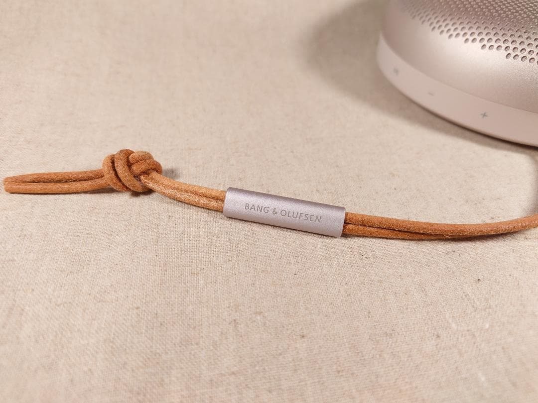 【B&O】Beosound A1 2nd Generation【グレイミスト】