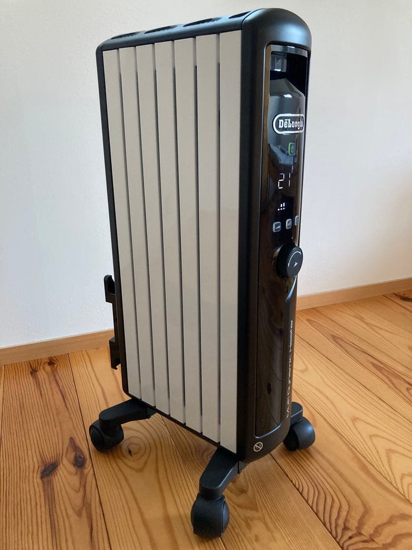 デロンギ　オイルヒーター　2020年購入　DeLonghi