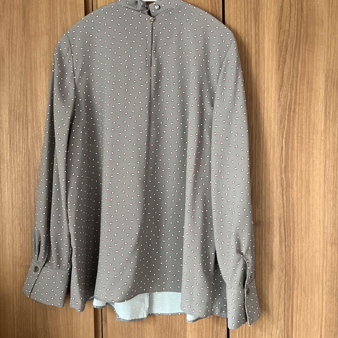 オンワード樫山　ブラウス 44 新品タグなし