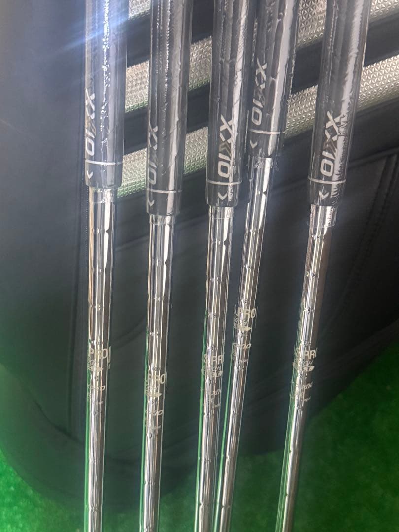 最安値！新品 ゼクシオ イレブン アイアンセット 5本 【R】XXIO 11