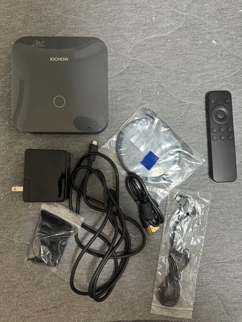 iOCHOW iO4 ミニプロジェクター