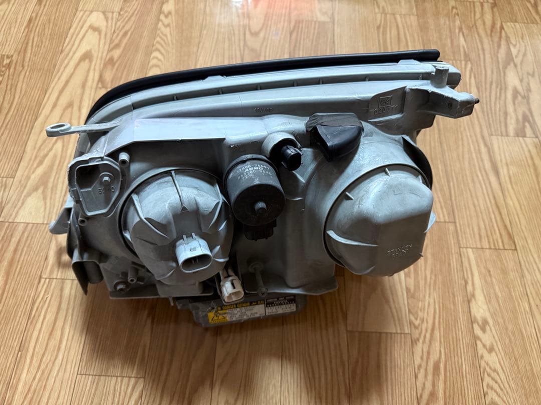z*r様 極美品 TOYOTA 20セルシオ 純正 後期 左右ヘッドライト 刻印