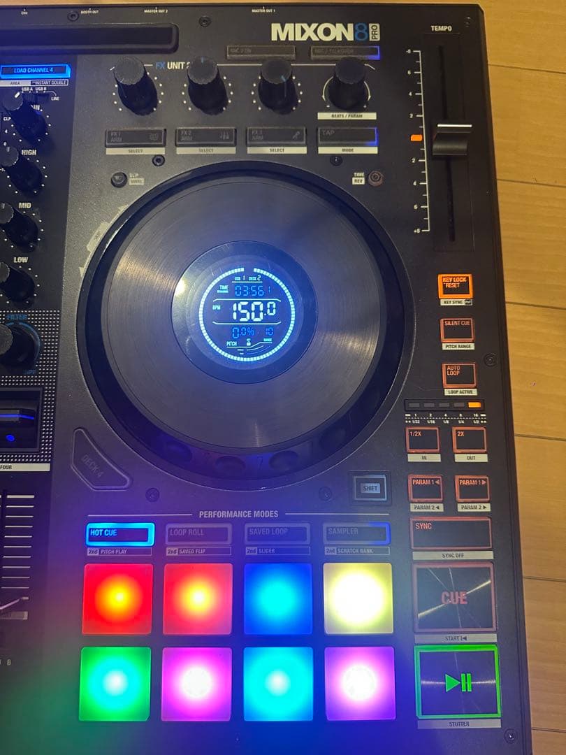 Reloop Mixon 8 Pro DJコントローラー