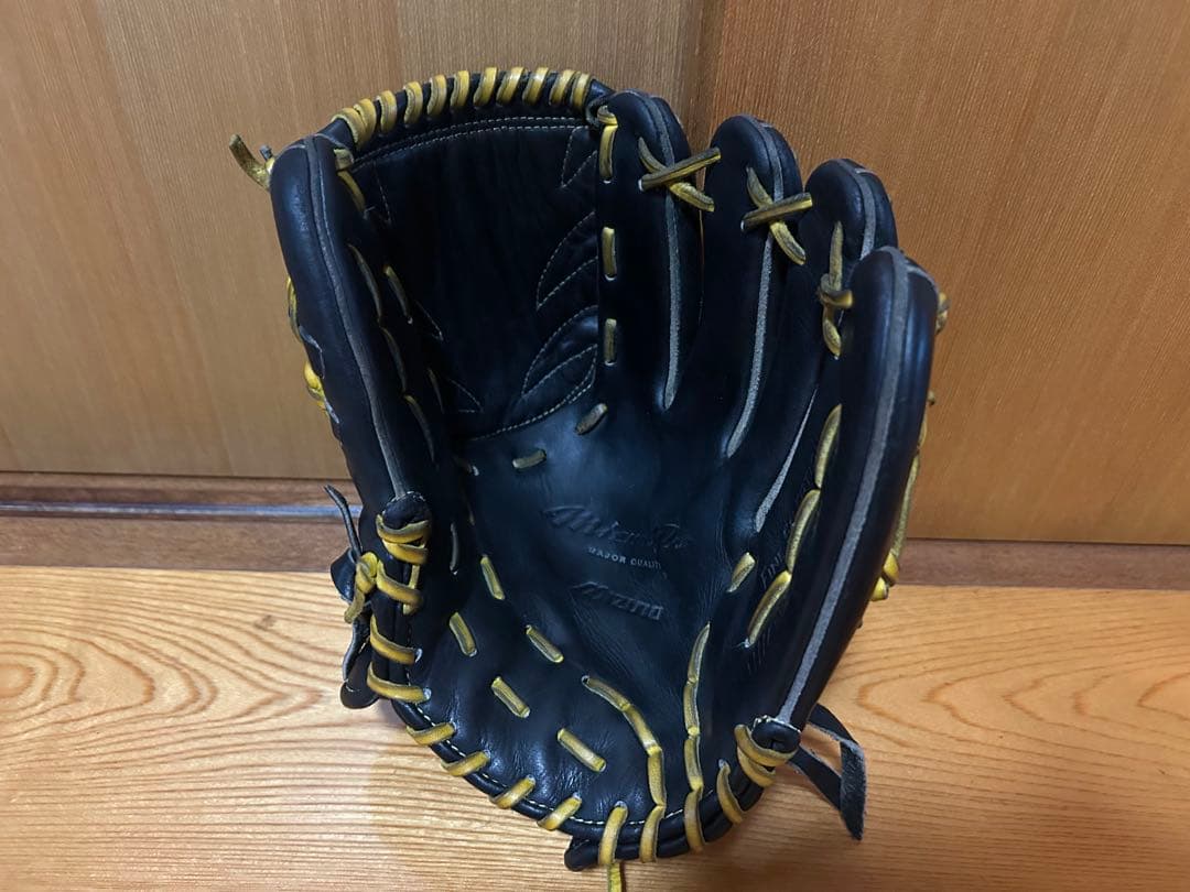 ミズノグローブ　ミズノプロ　ピッチャー　（軟式用）
