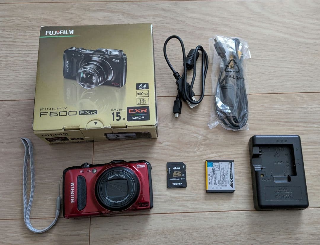 FUJIFILM FINEPIX【F600 EXR】デジタルカメラ/デジカメ