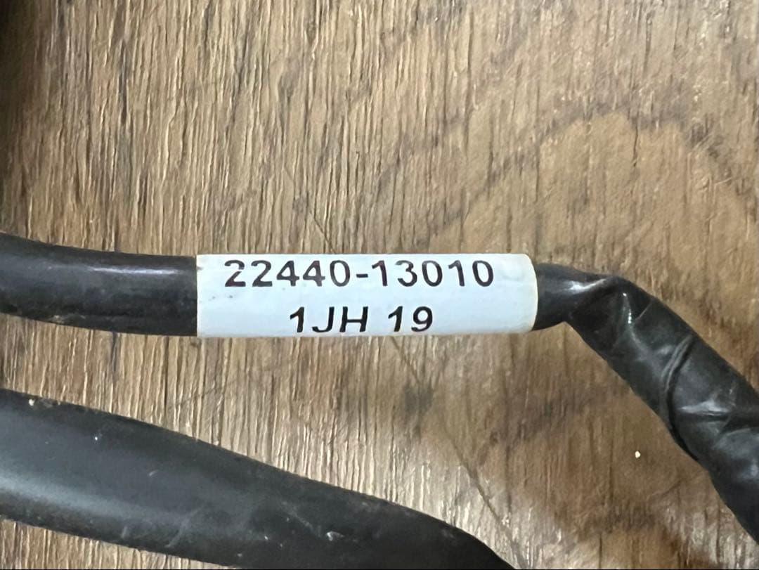 トヨタ クラウン220系 自動ドアロックシステムの配線と部品一式