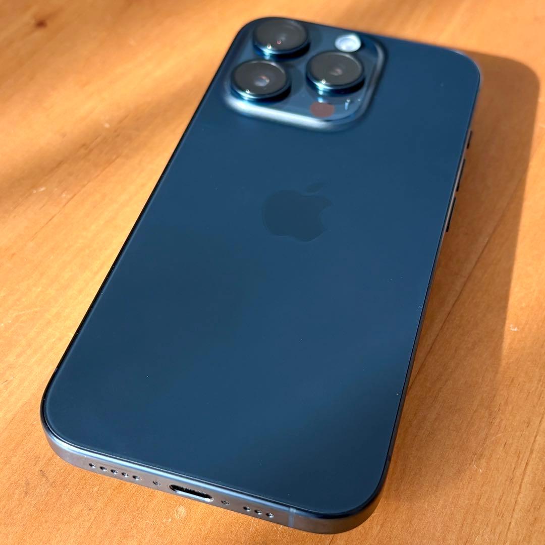 iPhone 15Pro ブルーチタニウム 128GB 中古