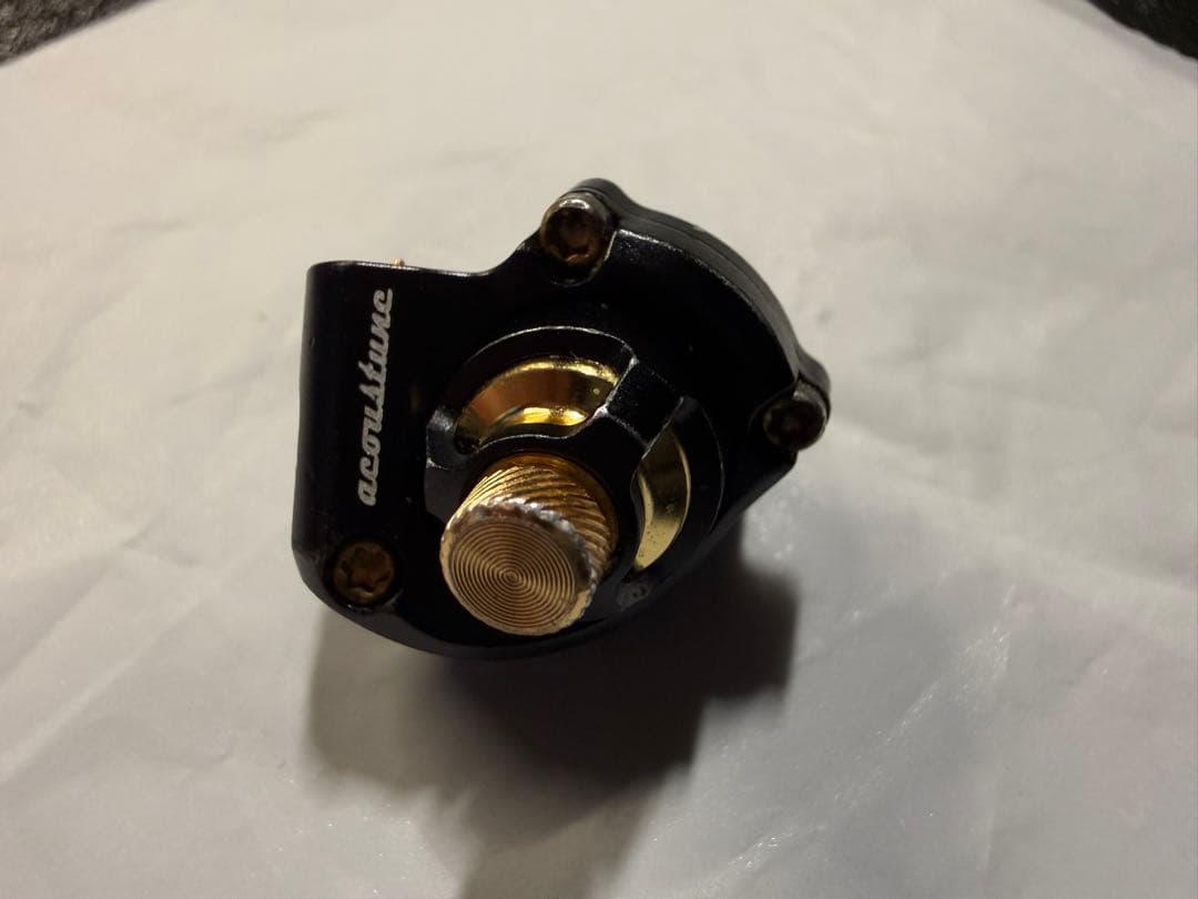 イヤホン Acoutune HS1657CU Mat Black&Gold