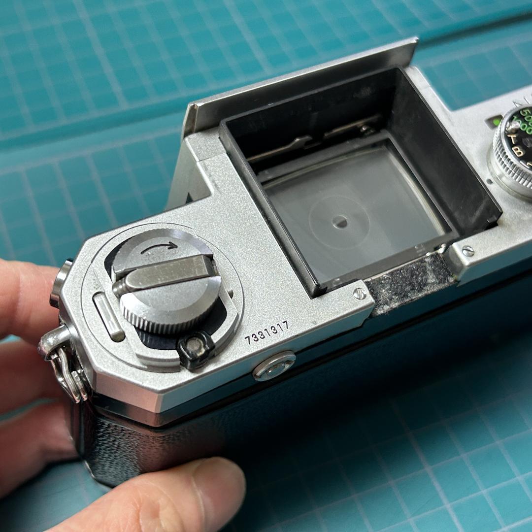 NIKON F フィルムカメラ ジャンク品 部品取り レストアベース 中古品