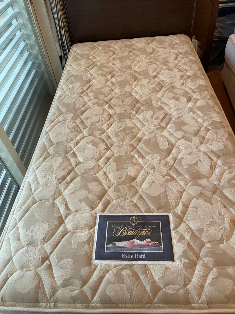 SimmonsBeautynest エクストラハード シングルベッド上段下段