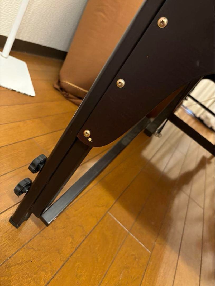 今月だけ限定値下 直接引取3000円引 ETBELLA エステ 降りたたみベッド