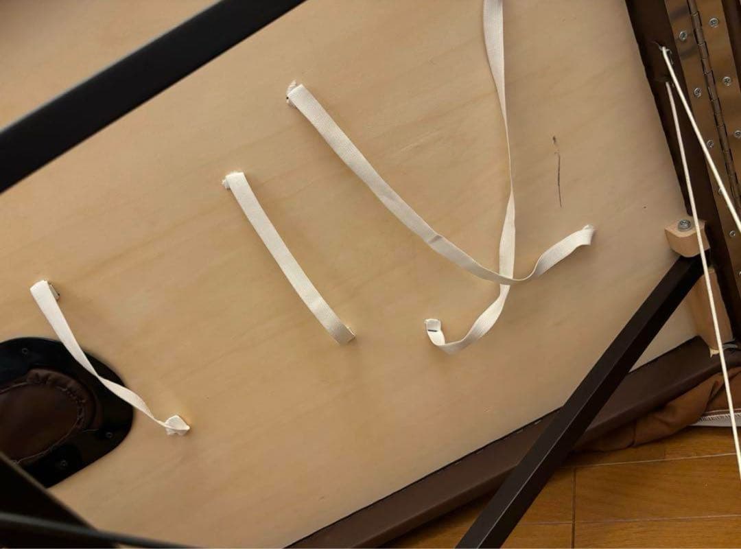 今月だけ限定値下 直接引取3000円引 ETBELLA エステ 降りたたみベッド