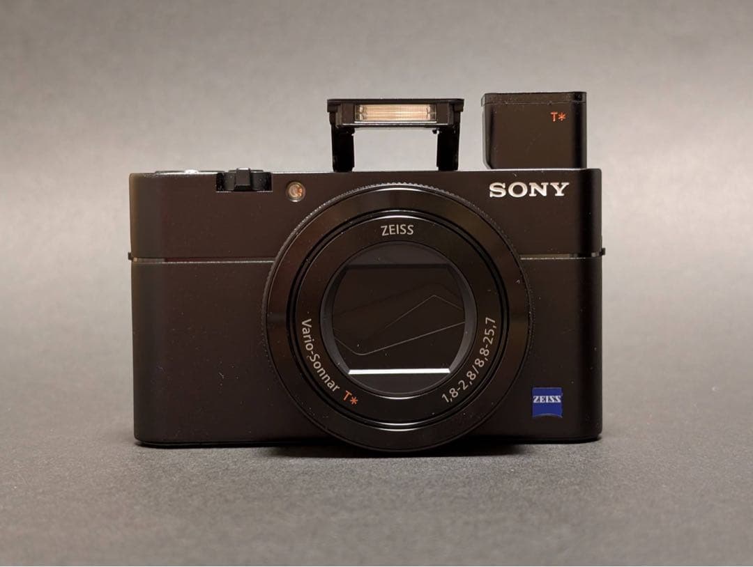 のぎ@再出品多し.いいねよりコメくださいSONY ソニー RX100M5A