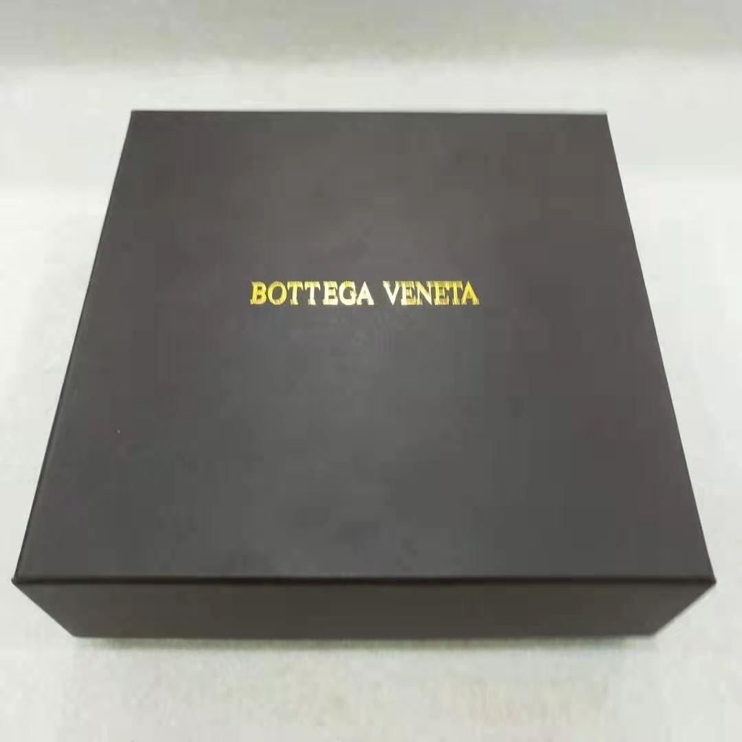 ボッテガヴェネタ ベルト 三角バックル