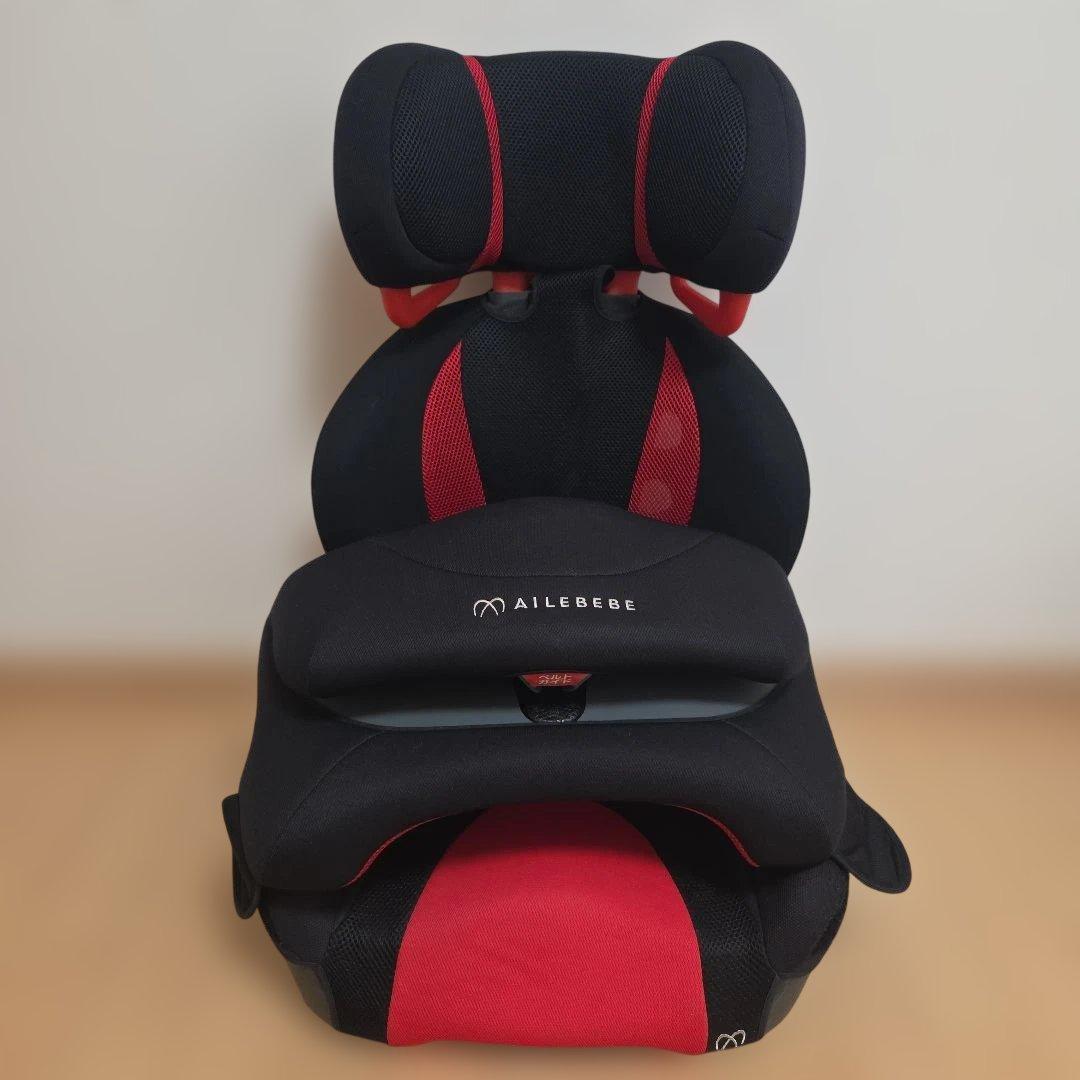 エールベベ　チャイルドシート　黒赤ブラックジュニアシート