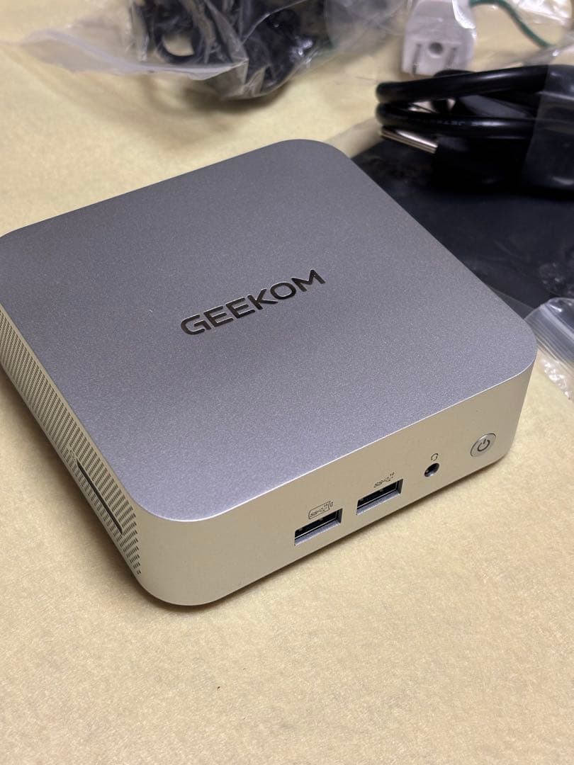 GEKOM ミニPC シルバー A6 m.2SSD1TB DDR5 32GB