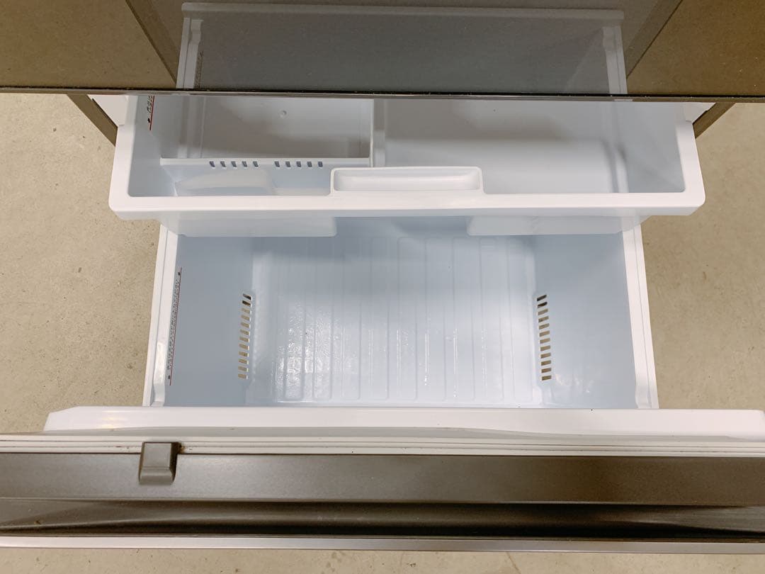 たのメル便送料無料　MITSUBISHI 3ドア冷蔵庫 231027な1 H 家