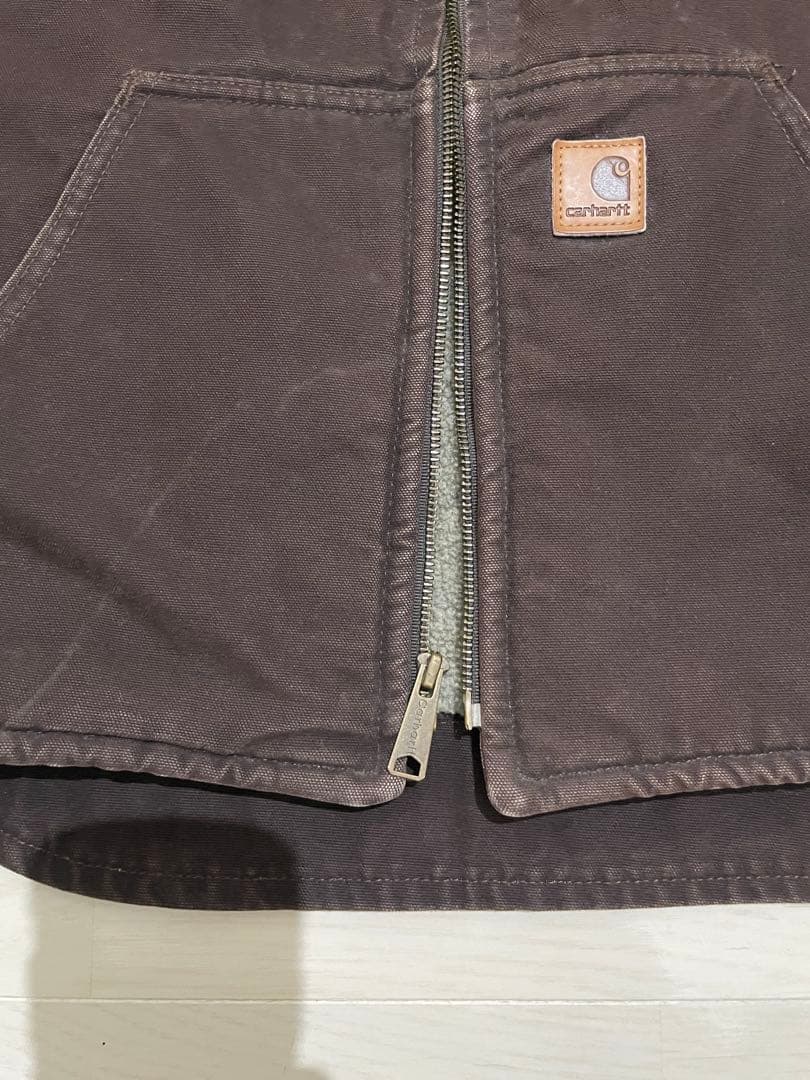 マ*ン様 Carhartt（カーハート）のダックベスト