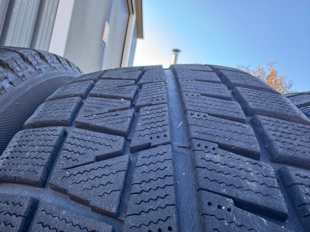 ブリヂストン ブリザック スタッドレスタイヤ・ホイール 4本 215/65R16