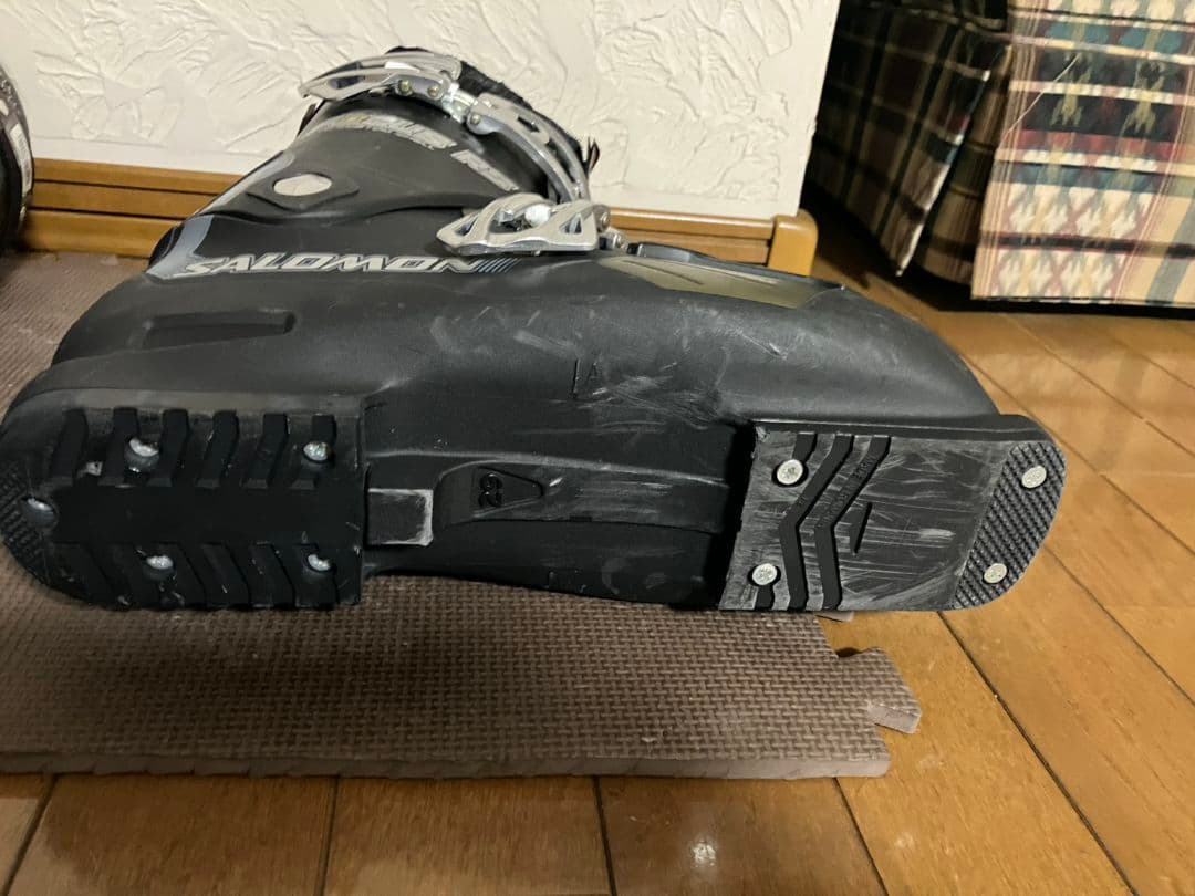 SALOMON　サロモン スキーブーツ 29.5cm 足幅広め 保温性高