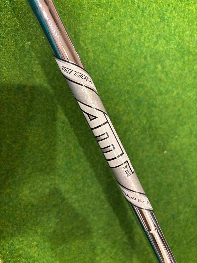 SRIXON ZX4 4番アイアン
