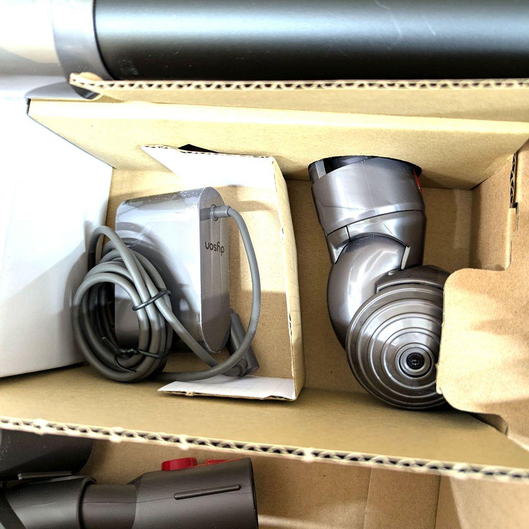 【未使用品】ダイソン コードレスクリーナー V7Slim SV11