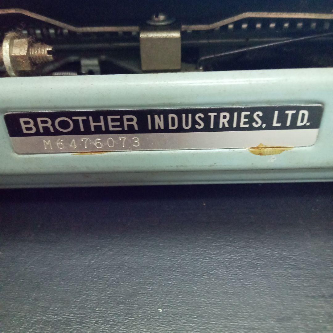 BROTHER ／ DE LUXE 233 タイプライター ケース付