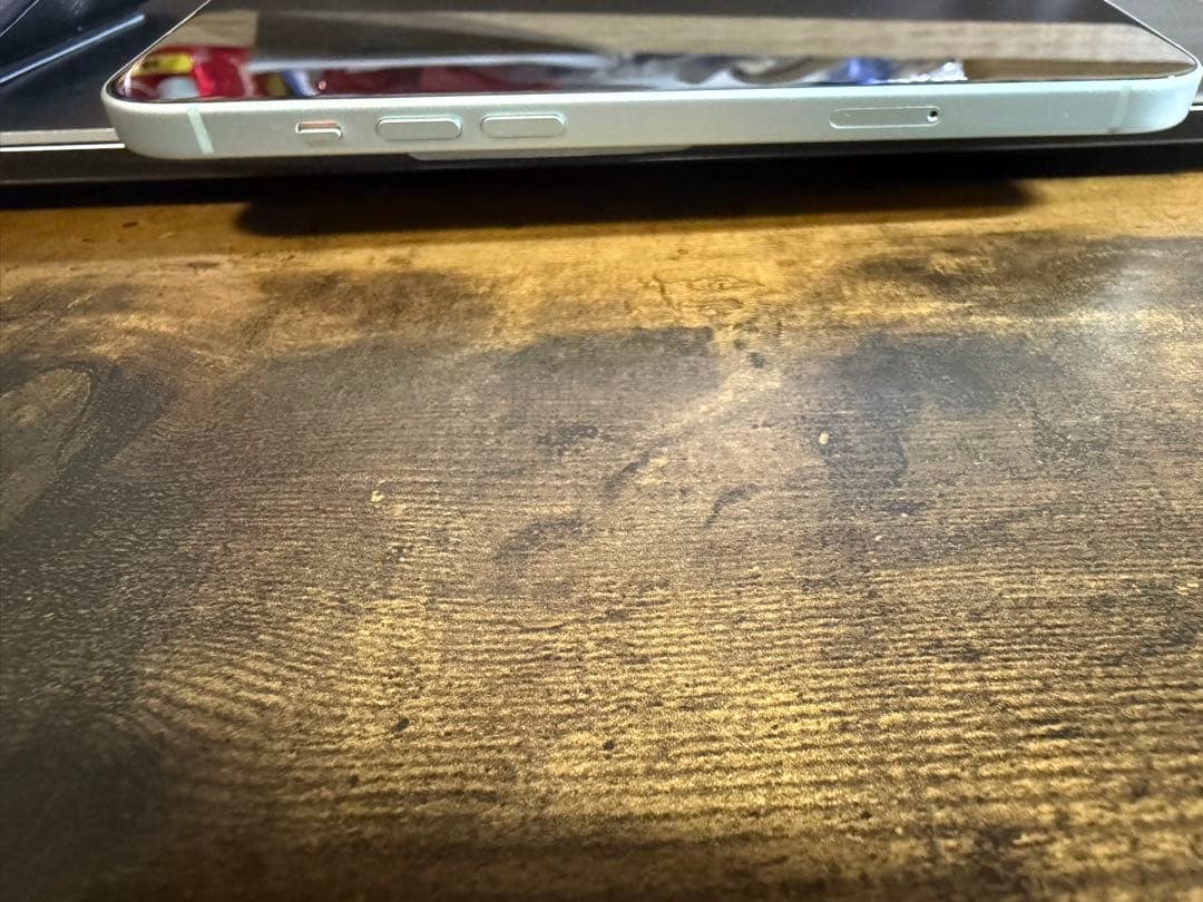 【美品】Apple iPhone 15 Puls 256GB グリーン