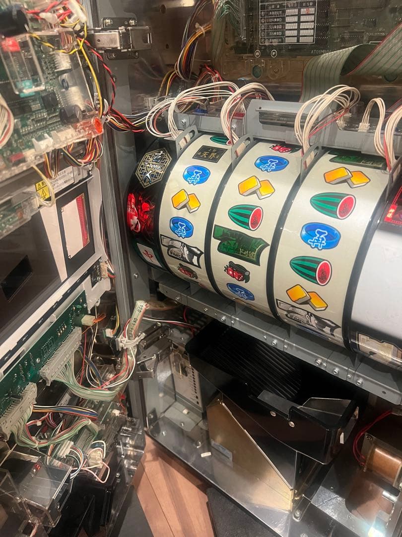 「ドラゴンズブルー」アリストクラート　哲也～新宿vs上野 中古パチスロ実機