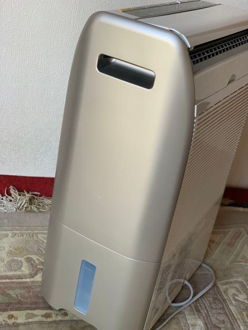 パナソニック 除湿乾燥機 F-YHFX120。