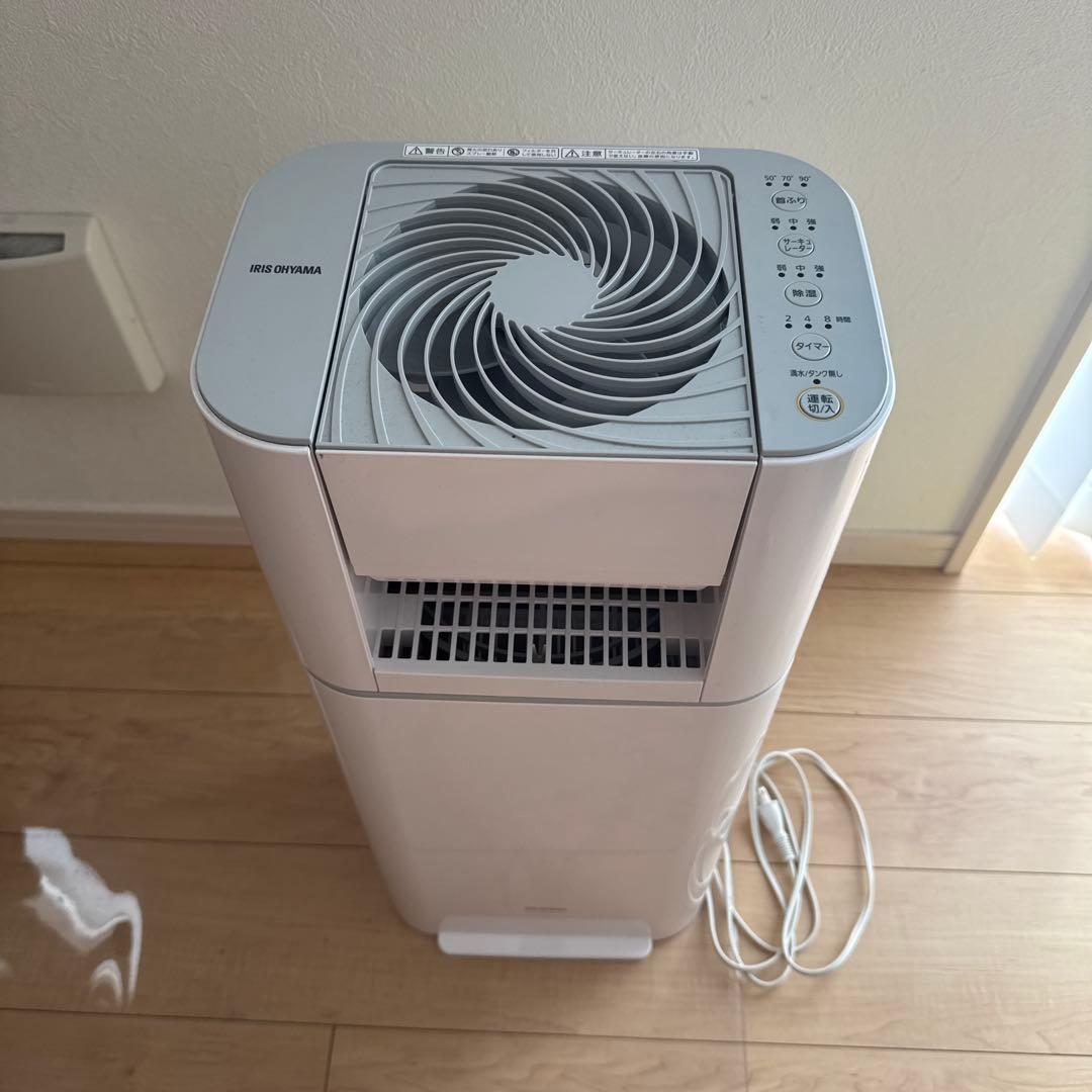 アイリスオーヤマ　除湿機　サーキュレーター