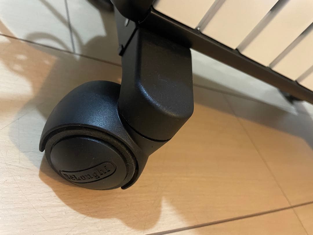 【極美品 】デロンギ オイルヒーターMDHU15-BKマルチダイナミックヒーター