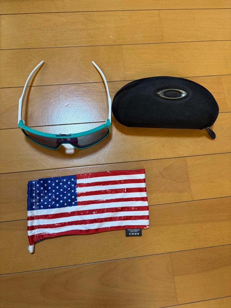 オークリー　スートロ　サングラス