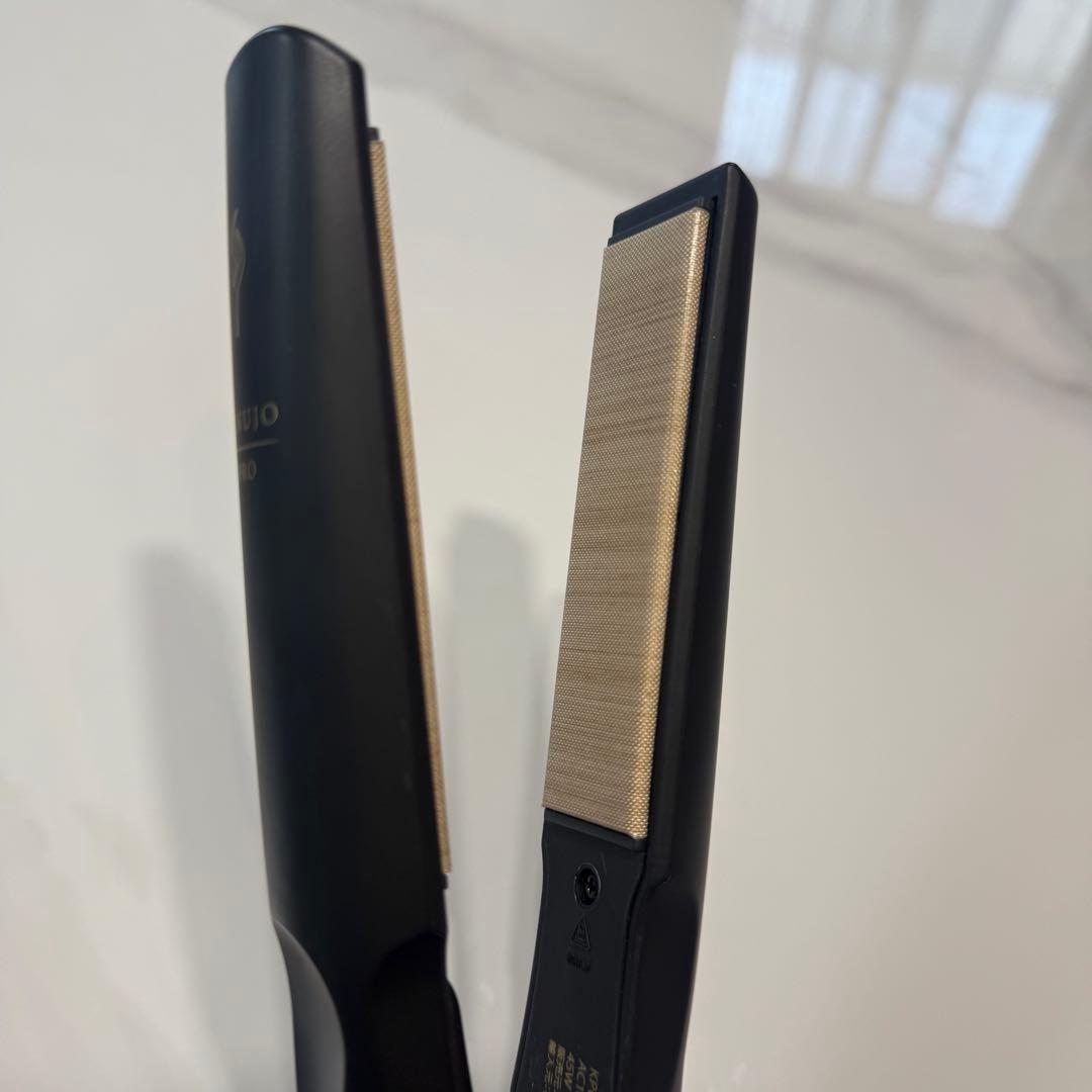 動作確認済⟡.KINUJO 絹女 ストレート プロ アイロン