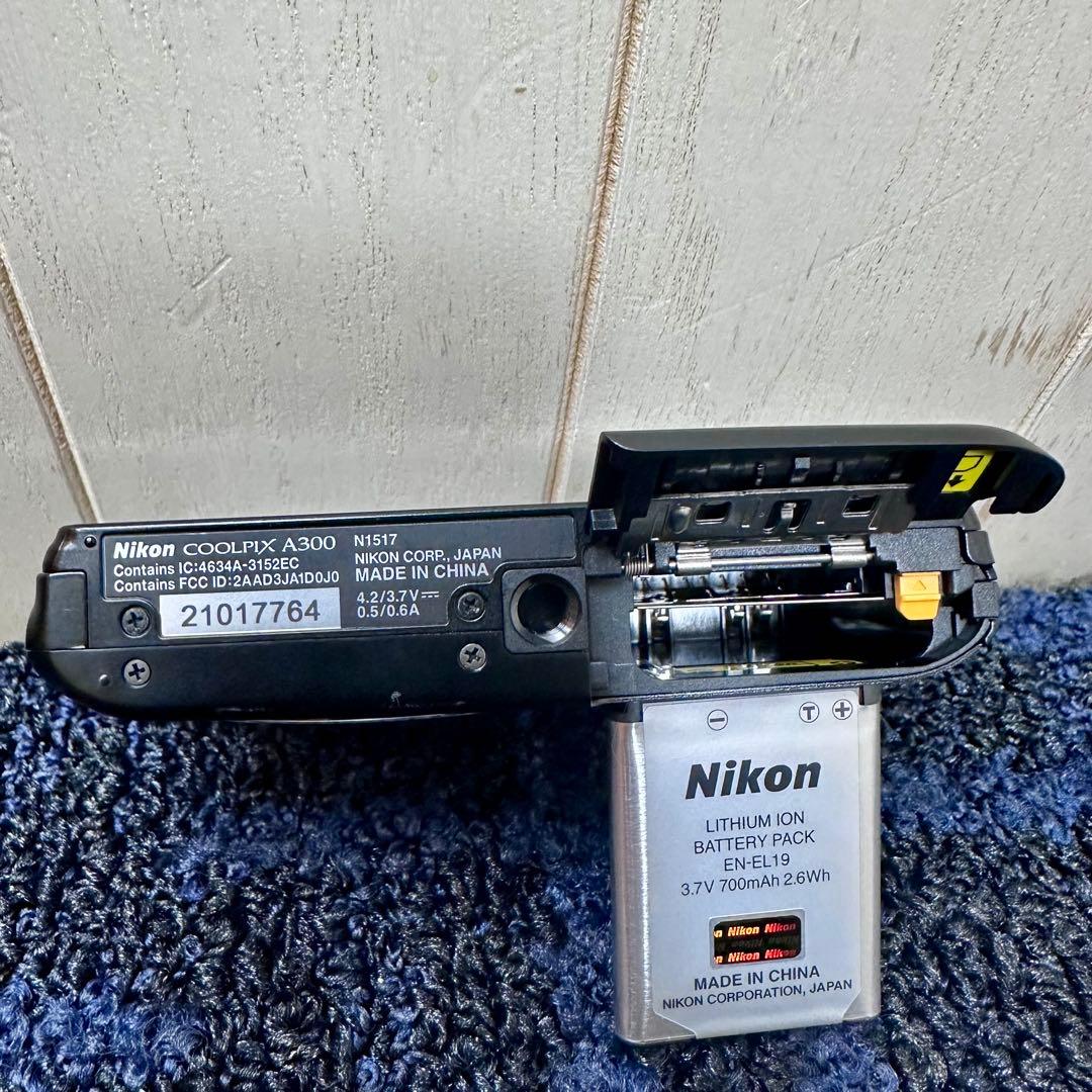 Nikon Coolpix A300 ニコン クールピクス デジタルカメラ