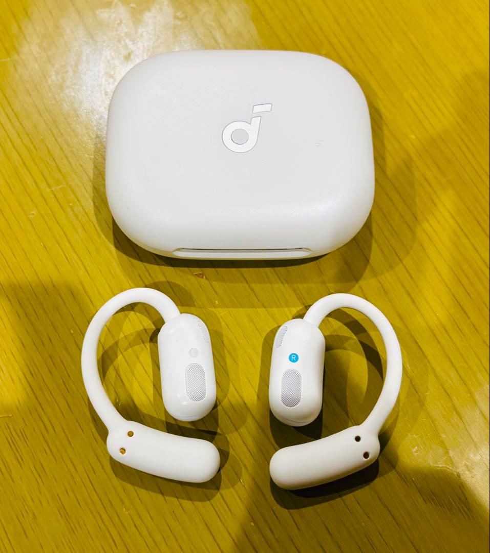 【USED/美品】Anker Soundcore Aerofit 2 ホワイト