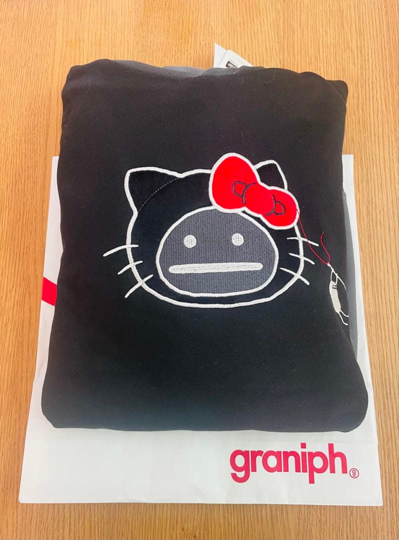 【グラニフ】キティパーカー