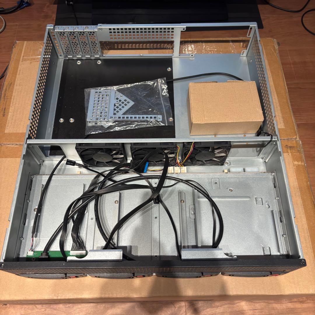 SilverStone ラックマウントサーバー SST-RM21-304