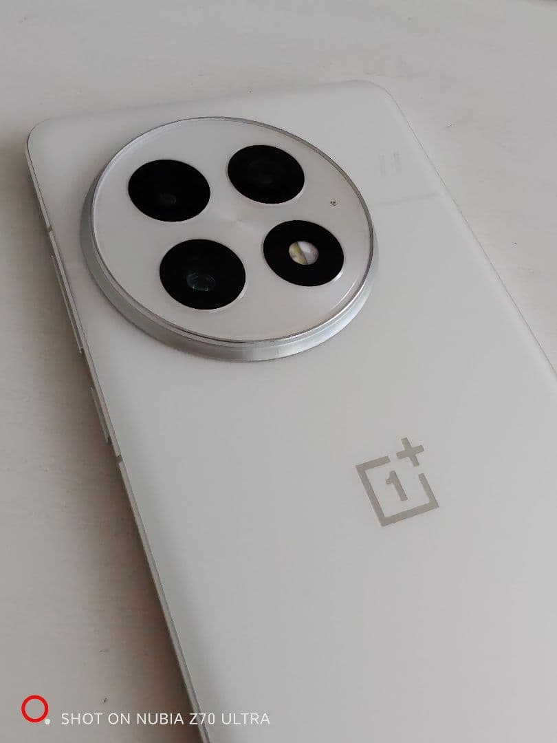 スマートフォン本体 oneplus 13