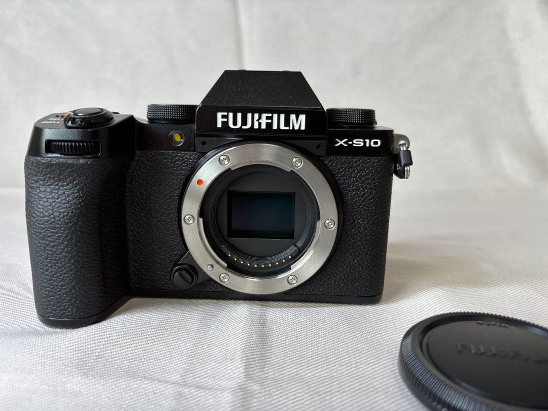 美品FUJIFILM X-S10 ブラック 本体 + レンズ+その他