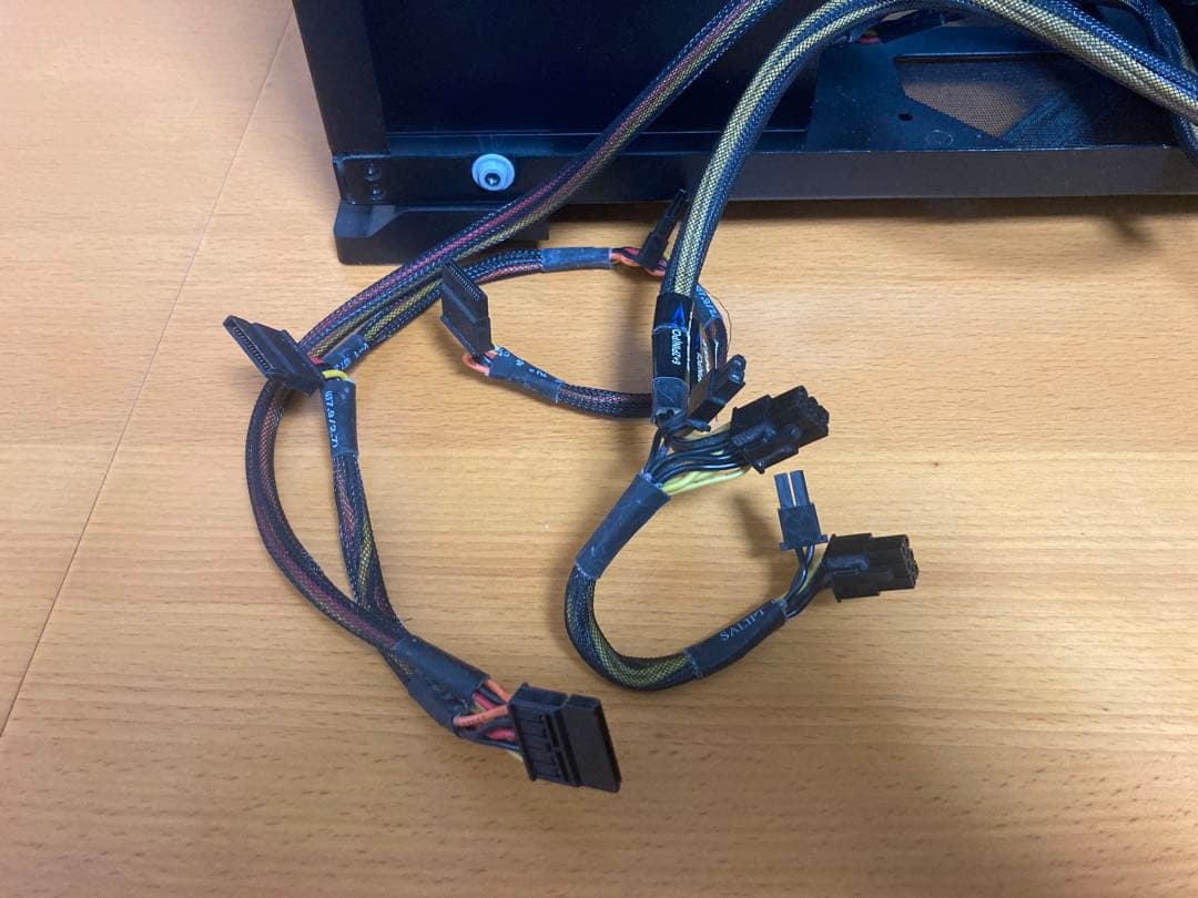 玄人志向 800W 80PLUS PLATINUM + ミドルタワーPCケース