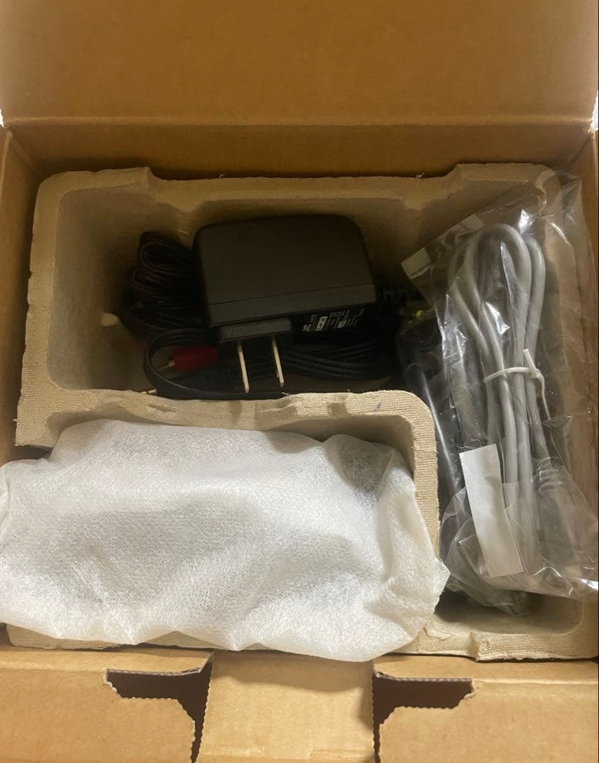 【美品】JVC Everio GZ-HM670 ビデオカメラ