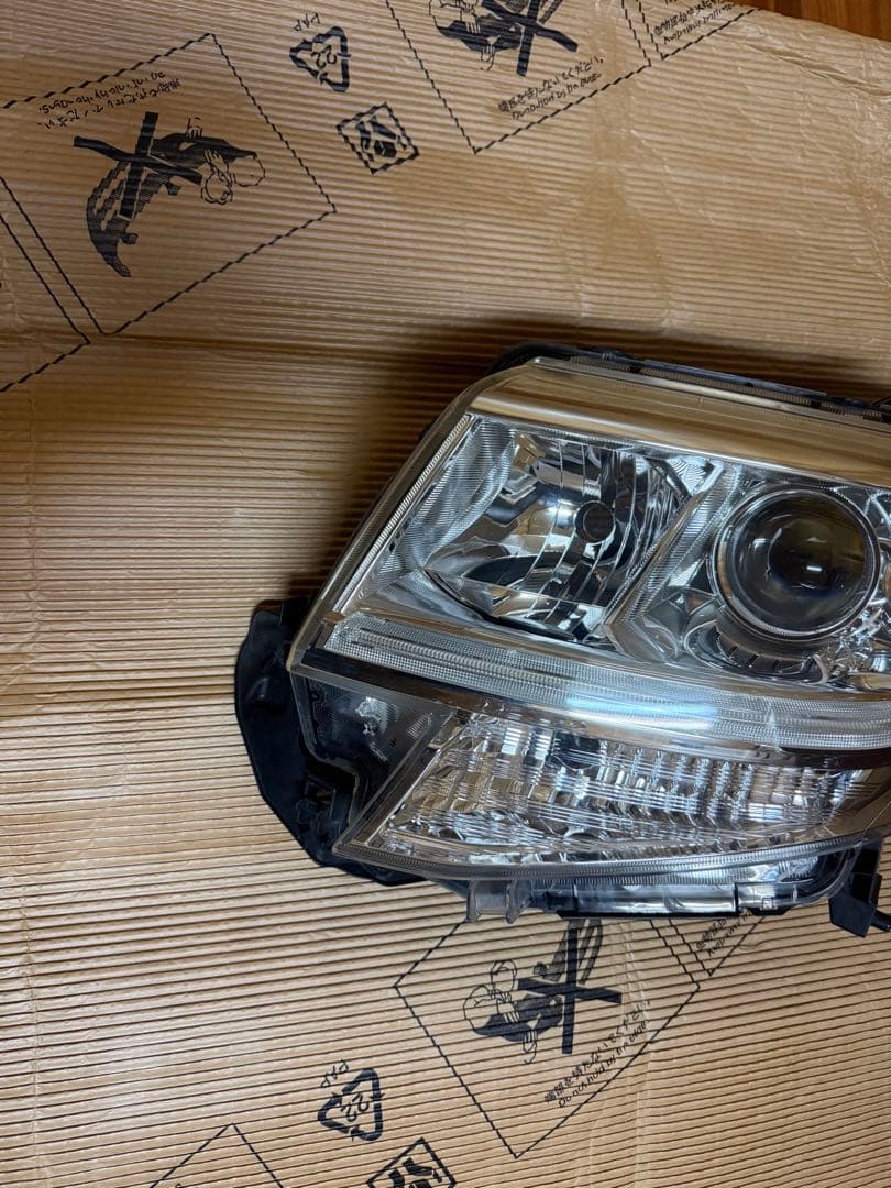 タントカスタム　前期　LEDヘッドライト　左