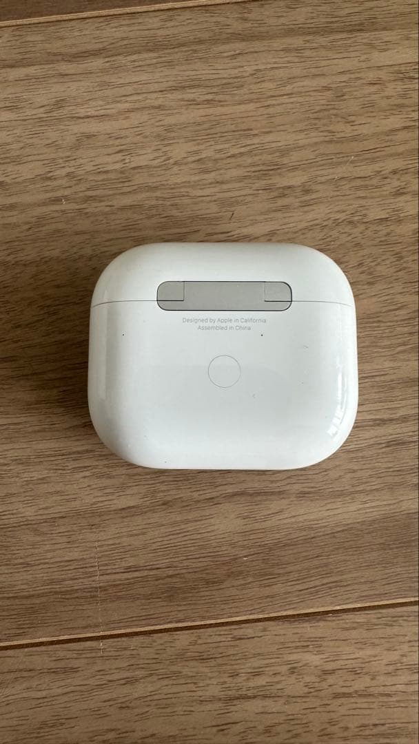 AirPods3 本体　シリコンケース付き　美品