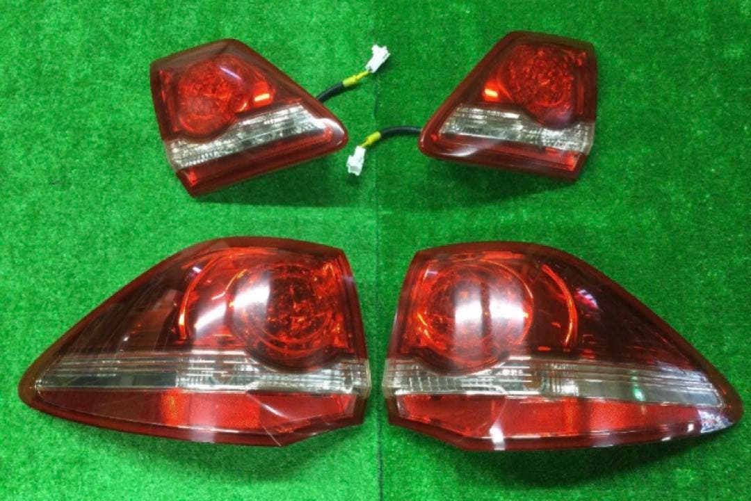 200系クラウン前期アスリート　純正テール