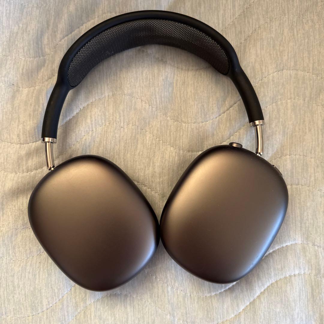 ヘッドホン AirPods Max