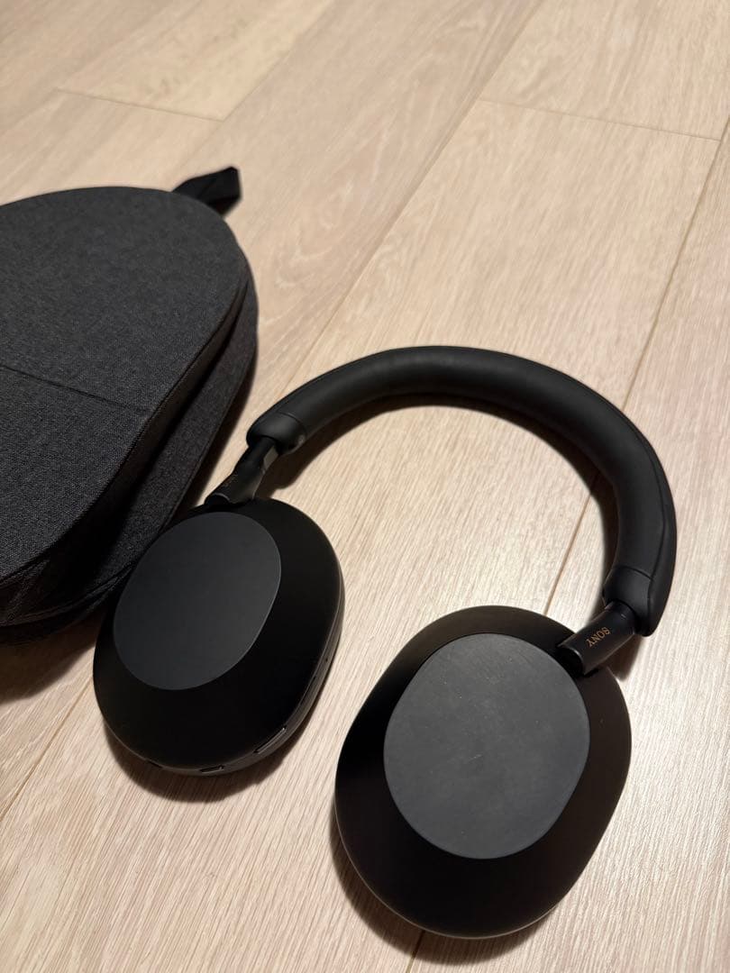 美品 SONY ワイヤレスヘッドホン WH-1000XM5