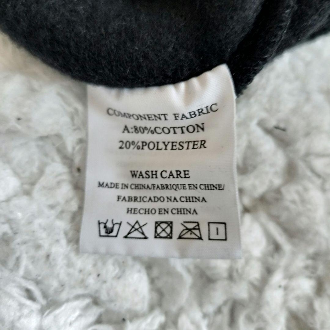 【完売品】ユェチ・チ Yueqi Qi ハートカットアウトフーディ パーカー