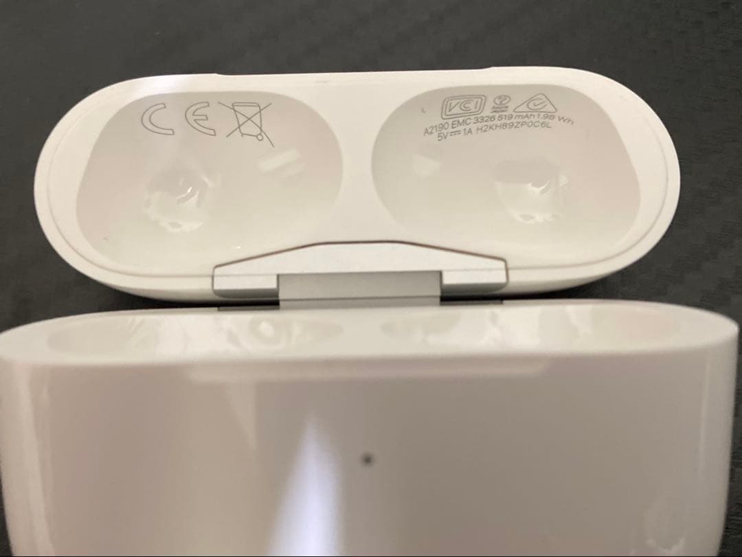 AirPods Pro 1 本体 ワイヤレス充電ケース付き