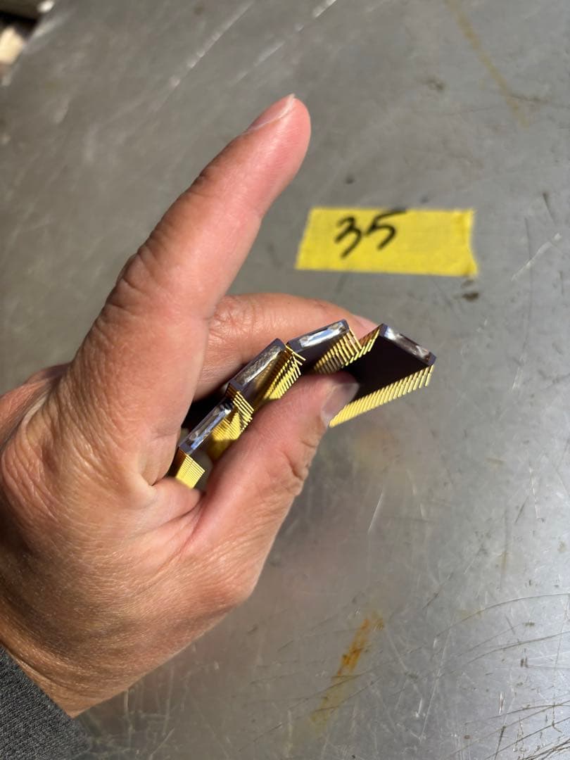 4個 インテル C82586 SZ468新品同様。未使用。動作未確認。